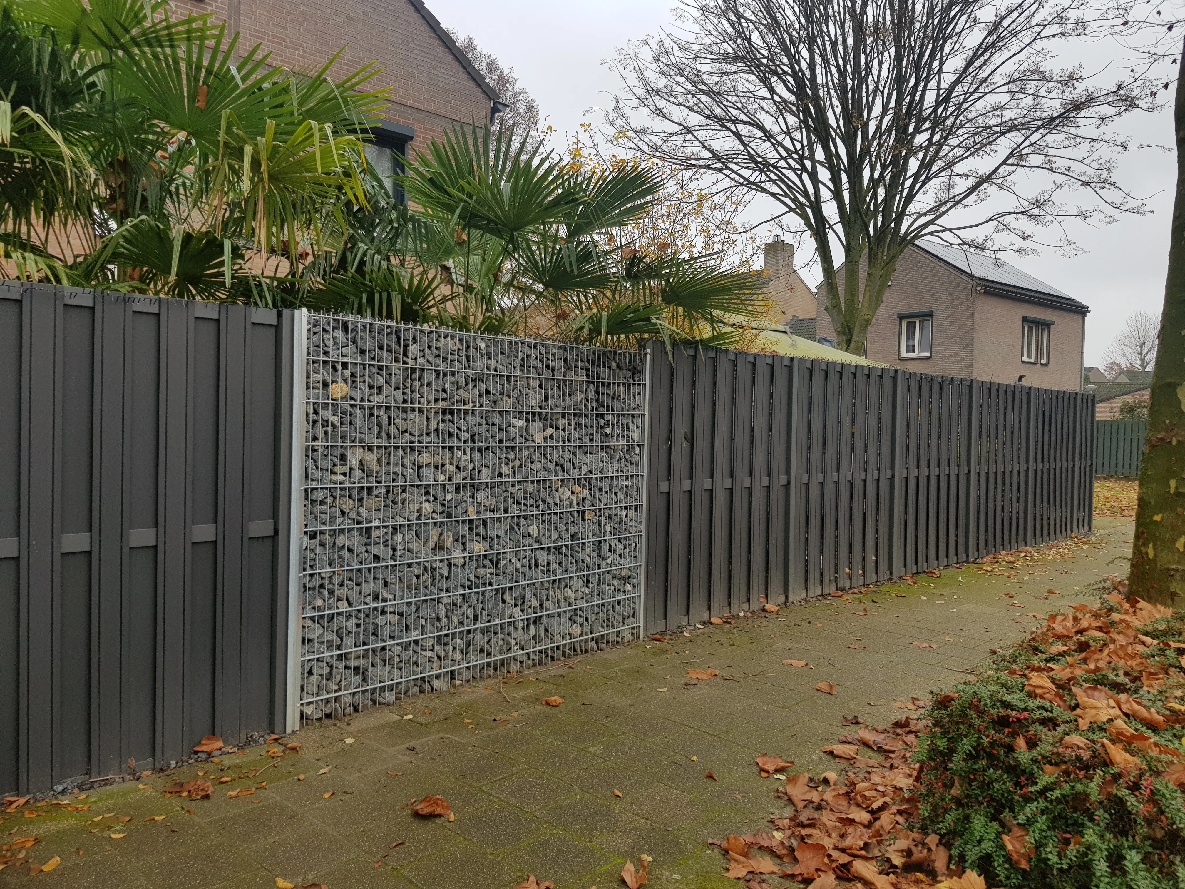 Composiet Schutting Antraciet Topline 180x180 cm - Antraciet frame - Image 3